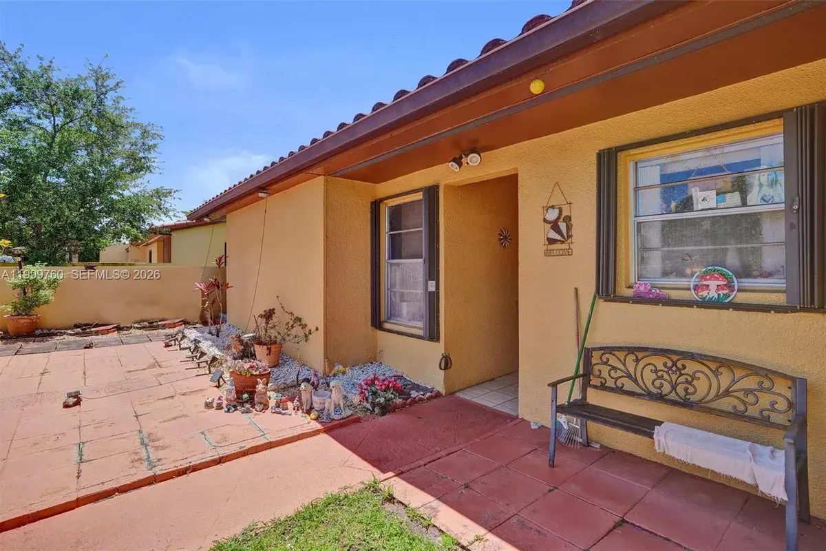 8618 SW 148th Pl, Miami FL 33193