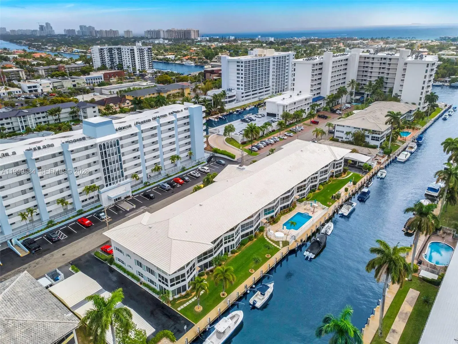 1 bedroom 1 bath Residential for sale at 3050 NE 48th St # 208, Fort Lauderdale FL 33308