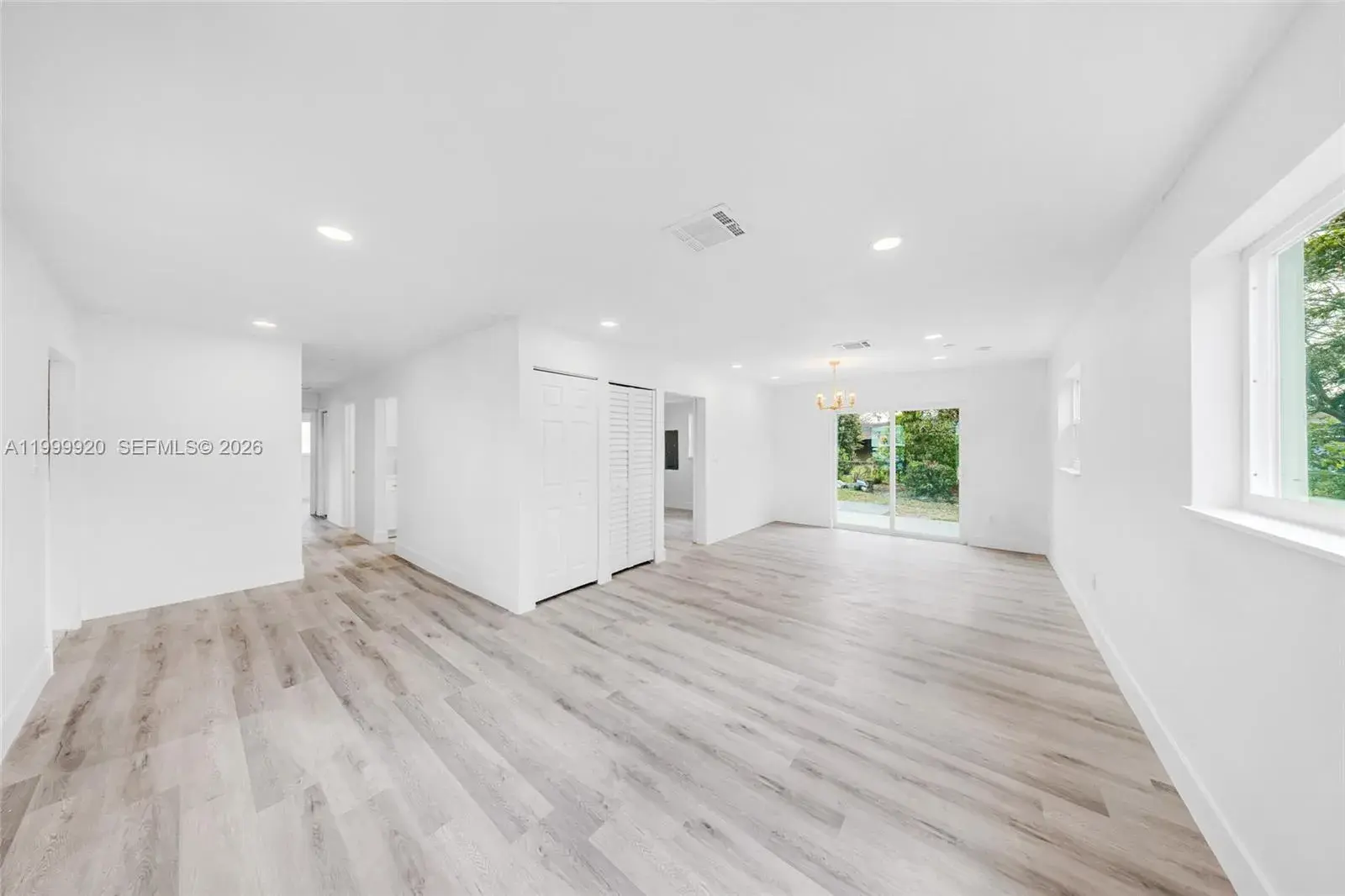 1260 NW 188th St, Miami Gardens FL 33169