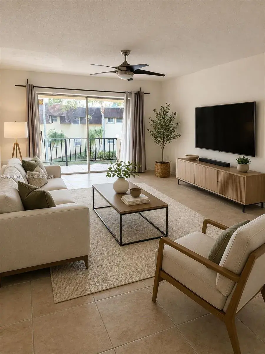 1 bedroom 1 bath Residential for sale at 9108 SW 137th Ter # 3, Miami FL 33176