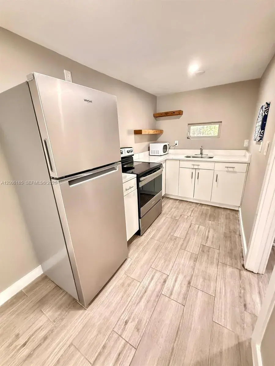 1151 NE 18th St # 2, Fort Lauderdale FL 33305