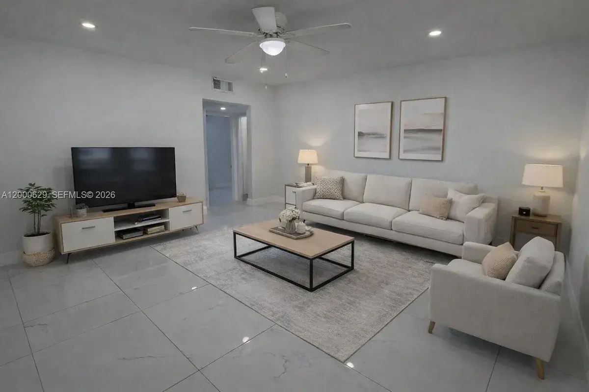 629 SW 10th St # 4, Miami FL 33130