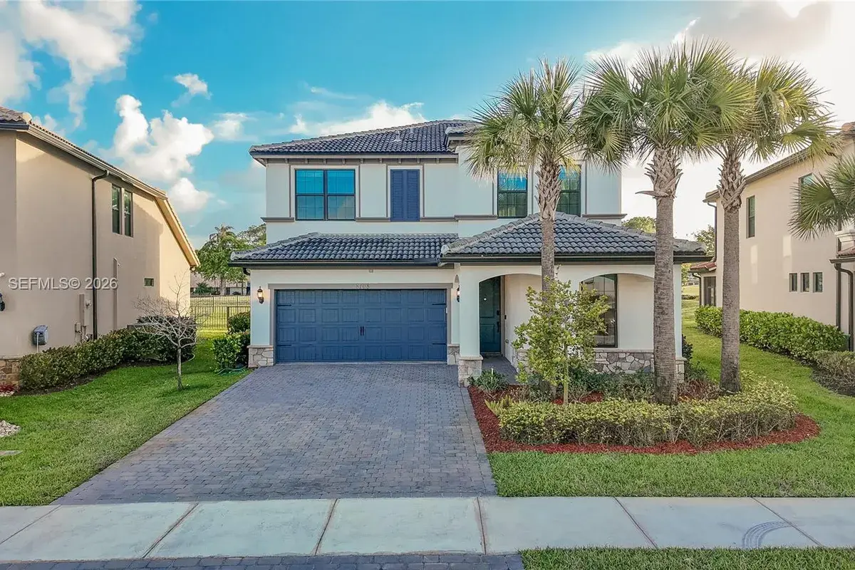 8108 NW 78th St, Tamarac FL 33321