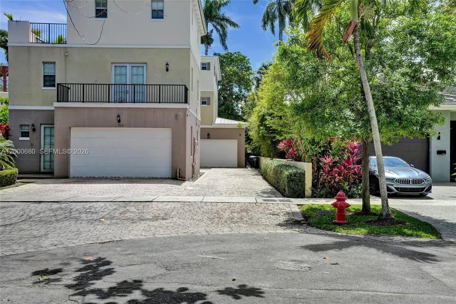 3 bedroom 3 bath Residential for sale at 822 SW 10th Street, Fort Lauderdale FL 33315
