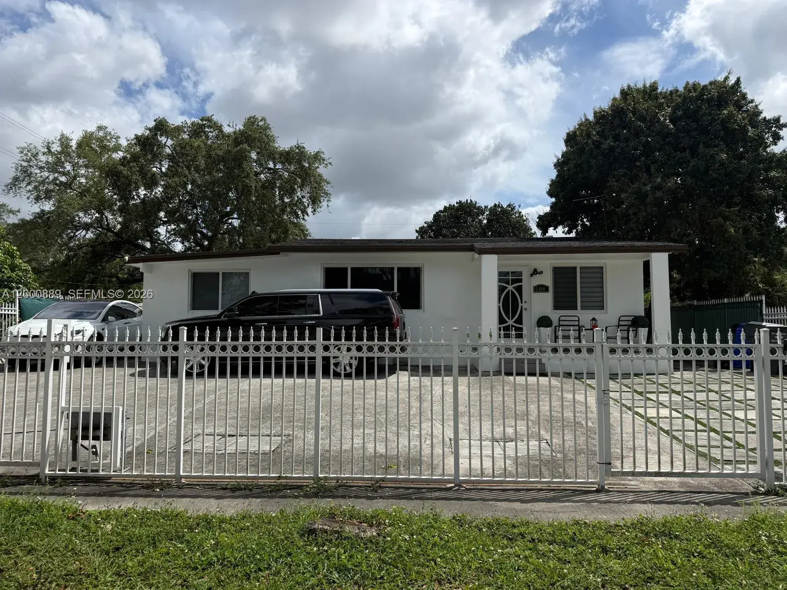 3 bedroom 2 bath Residential for sale at 6404 Meade St, Hollywood FL 33024
