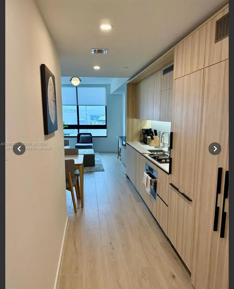 225 N Miami Ave # 212, Miami FL 33128