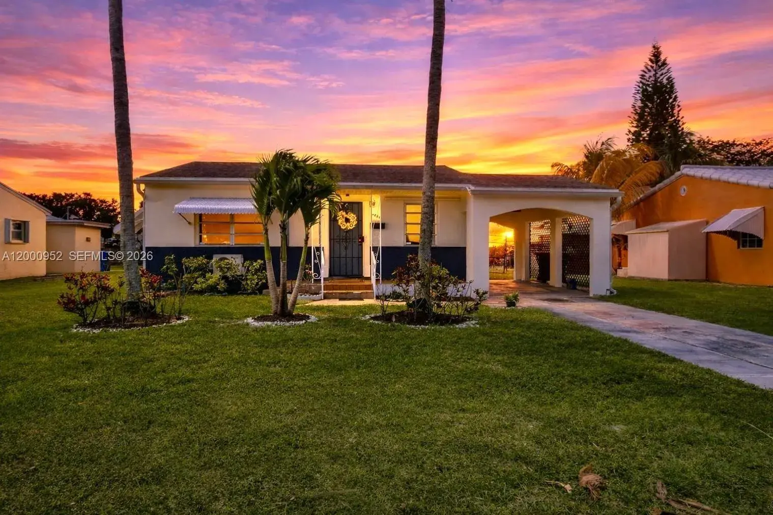 2 bedroom 2 bath Residential for sale at 2820 Fletcher St, Hollywood FL 33020
