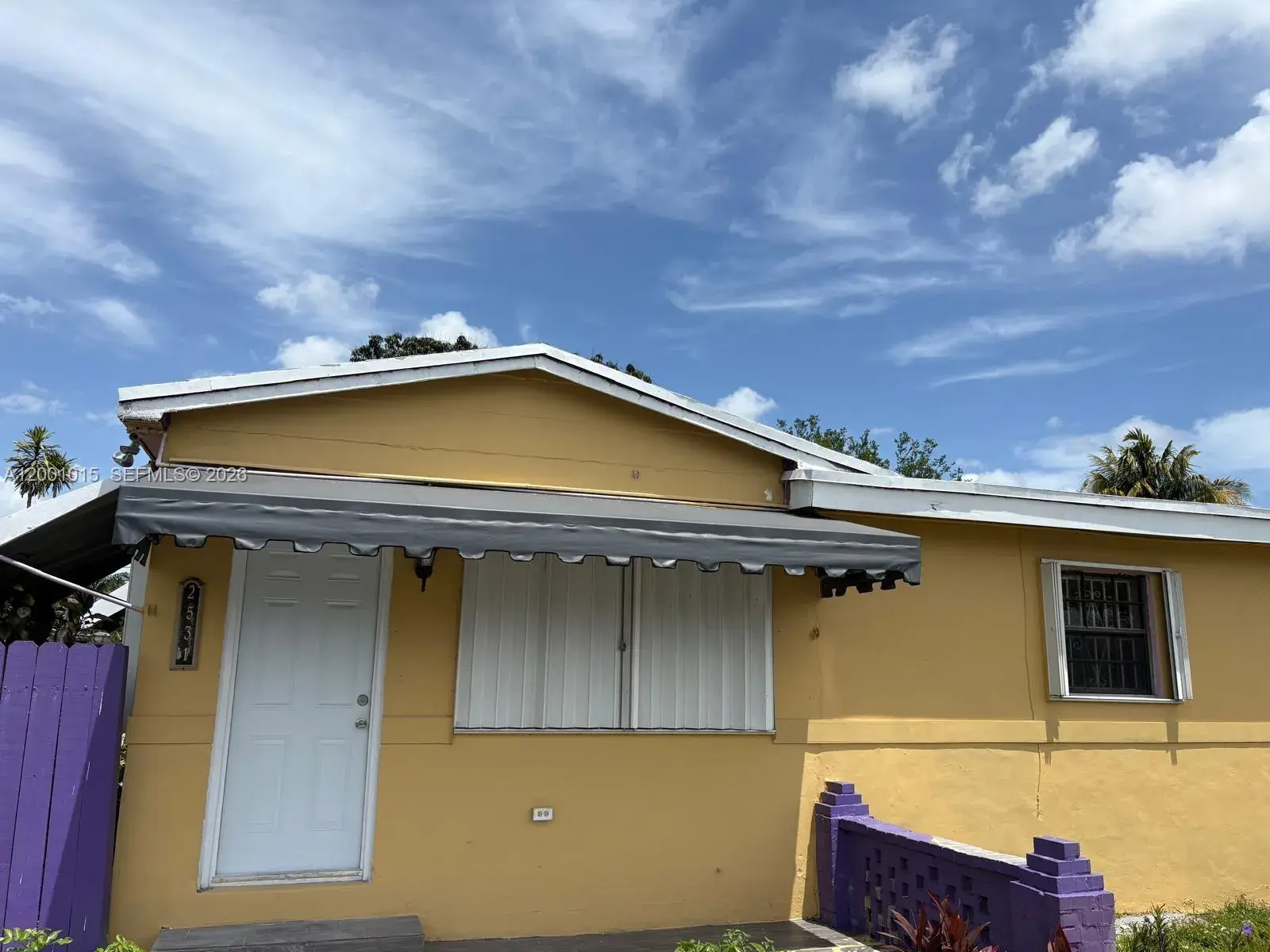 2 bedroom 1 bath Residential Lease for rent at 2531 NW 88th St # 2531, Miami FL 33147