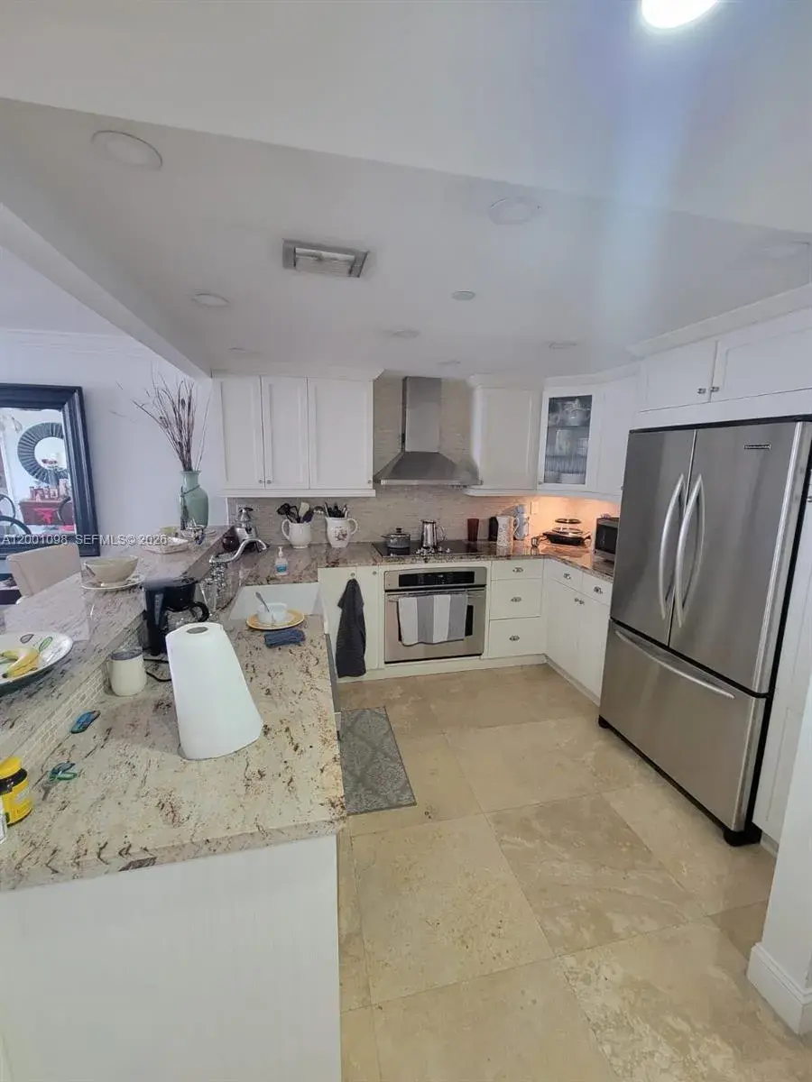 2625 Collins Ave # 1601, Miami Beach FL 33140
