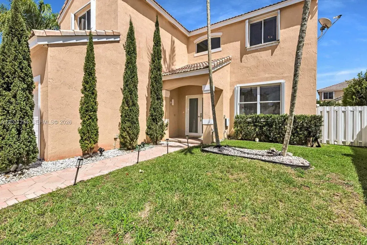 1042 Thistle Creek Ct, Weston FL 33327