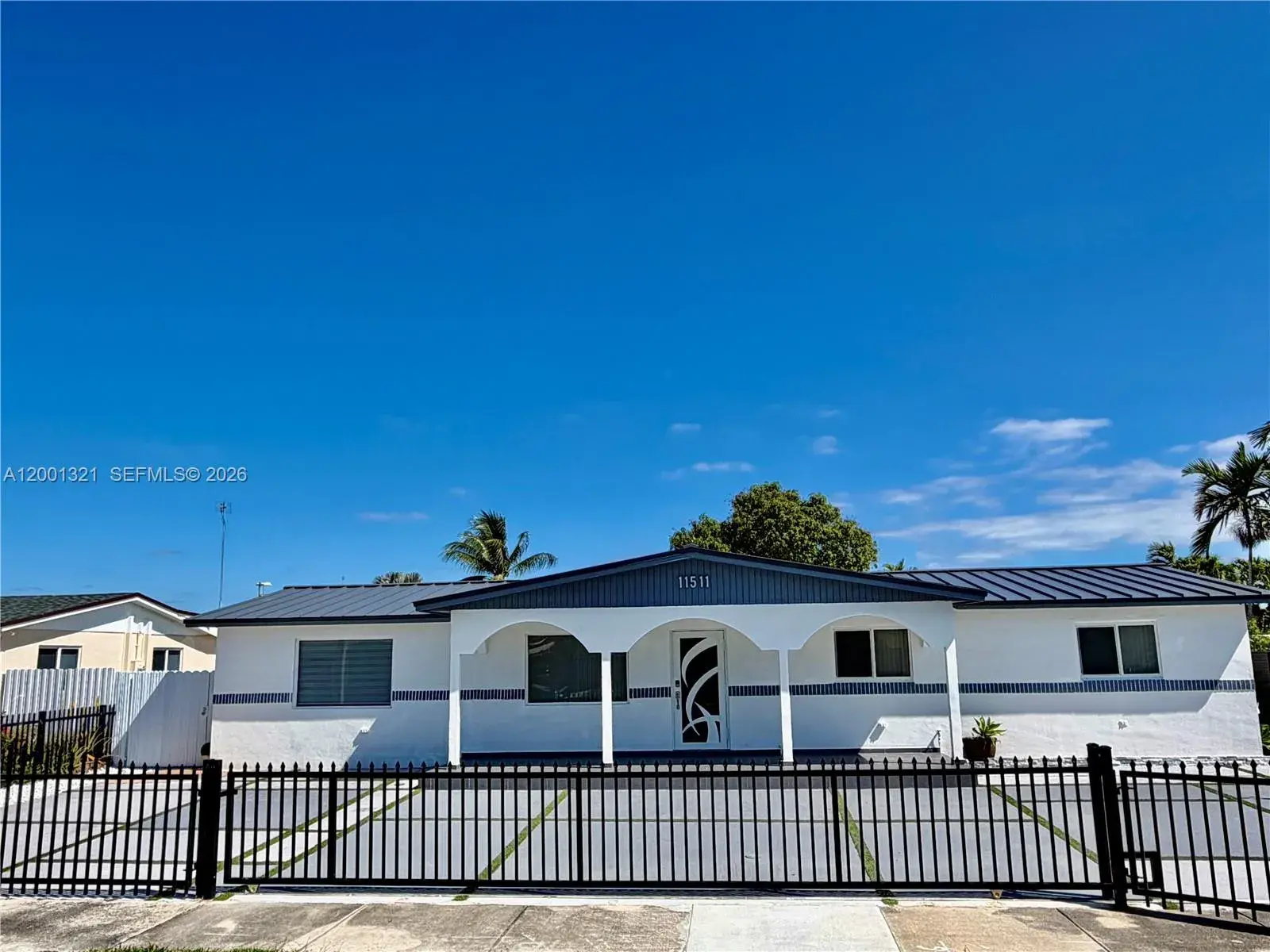 6 bedroom 3 bath Residential for sale at 11511 SW 180th St, Miami FL 33157