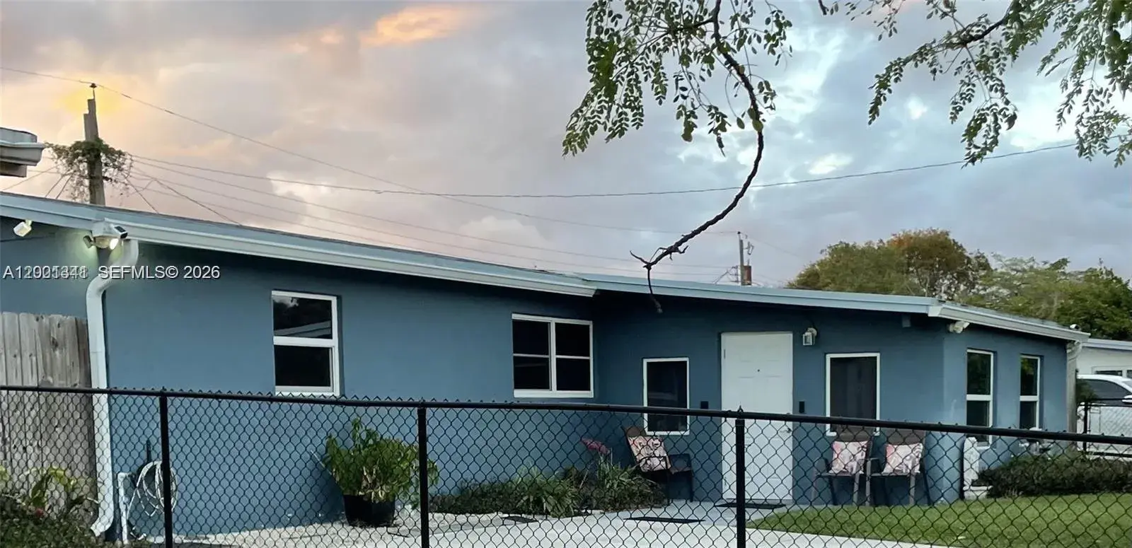 3 bedroom 2 bath Residential Lease for rent at 800 N 70th Ave, Hollywood FL 33024