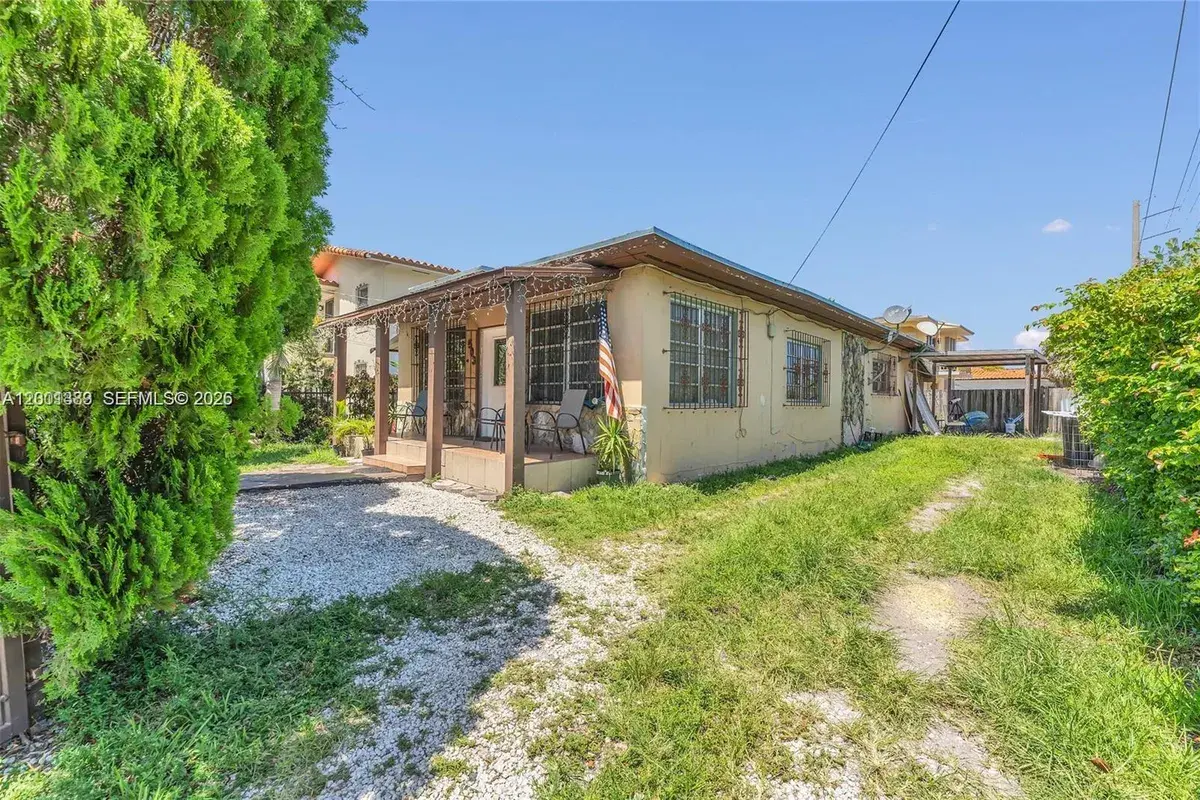 503 NW 43rd Pl, Miami FL 33126