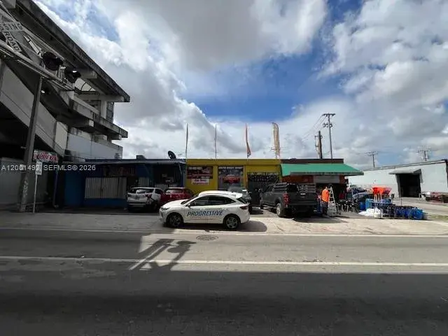 Commercial Sale for sale at 1120 E 25th St, Hialeah FL 33013
