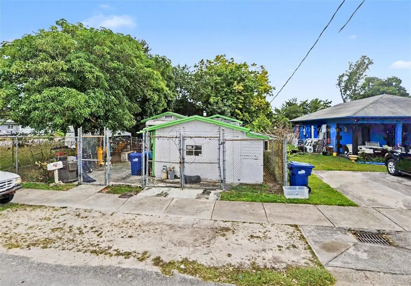 2106 NW 70th St, Miami FL 33147