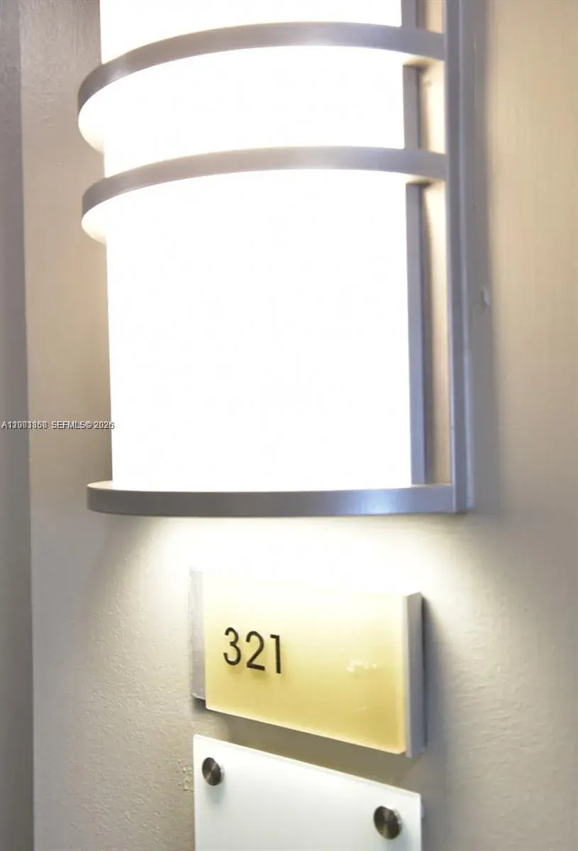 3250 NE 1st Ave # 321, Miami FL 33137