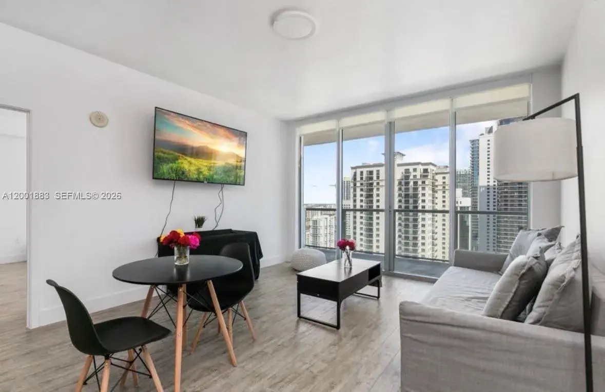 1111 SW 1st Ave, Miami FL 33130