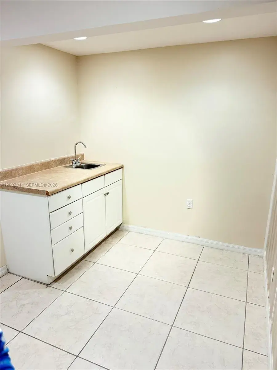 706 N 7th St, Fort Pierce FL 34950