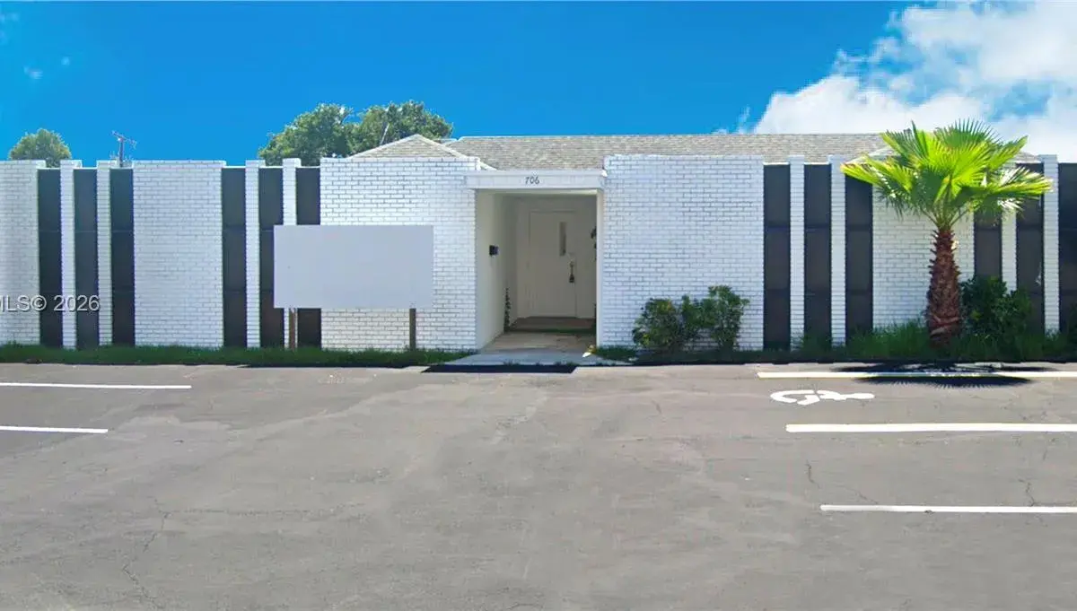 706 N 7th St, Fort Pierce FL 34950