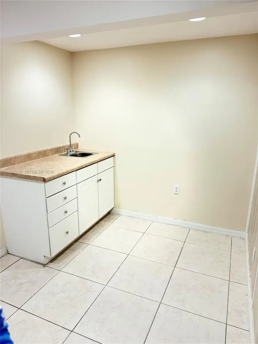706 N 7th St, Fort Pierce FL 34950
