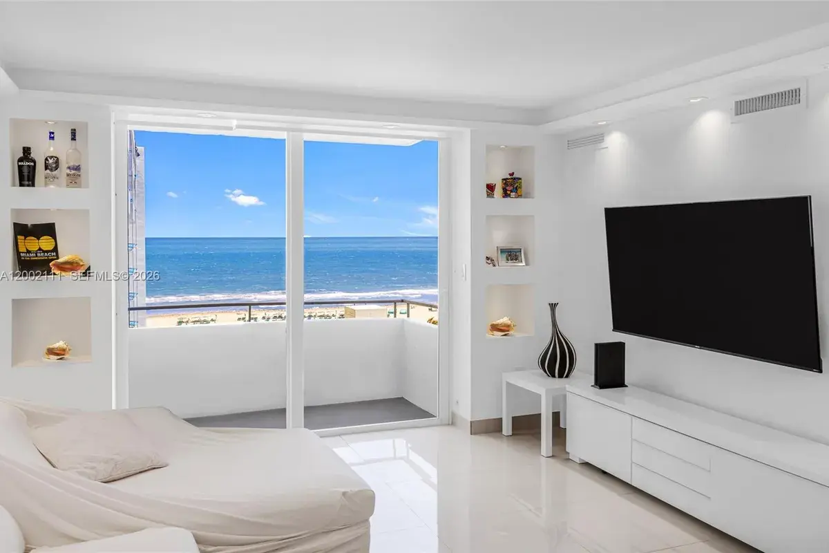 465 Ocean Dr # 906, Miami Beach FL 33139