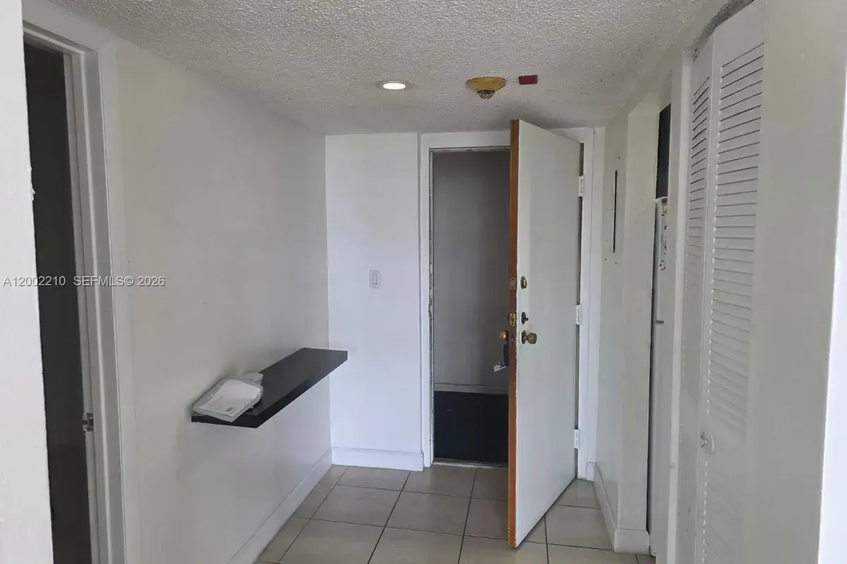 5055 NW 7th St # 602, Miami FL 33126