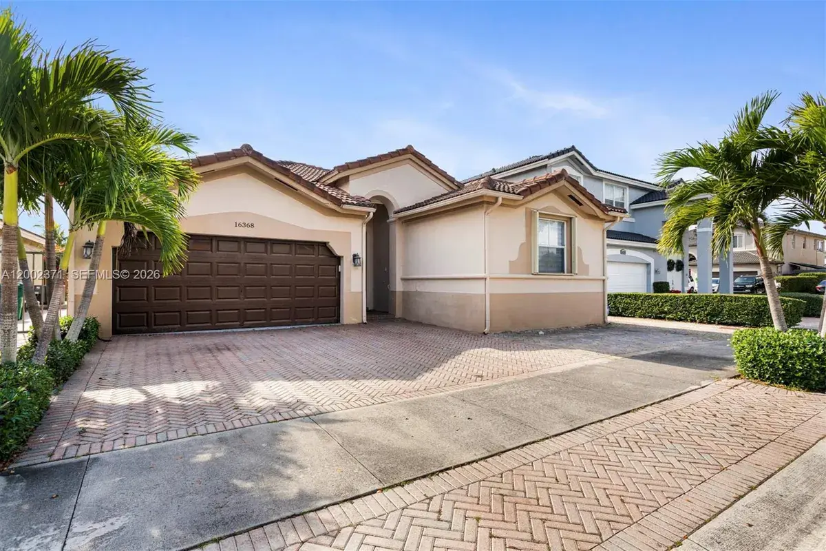 16368 SW 43rd Ter, Miami FL 33185