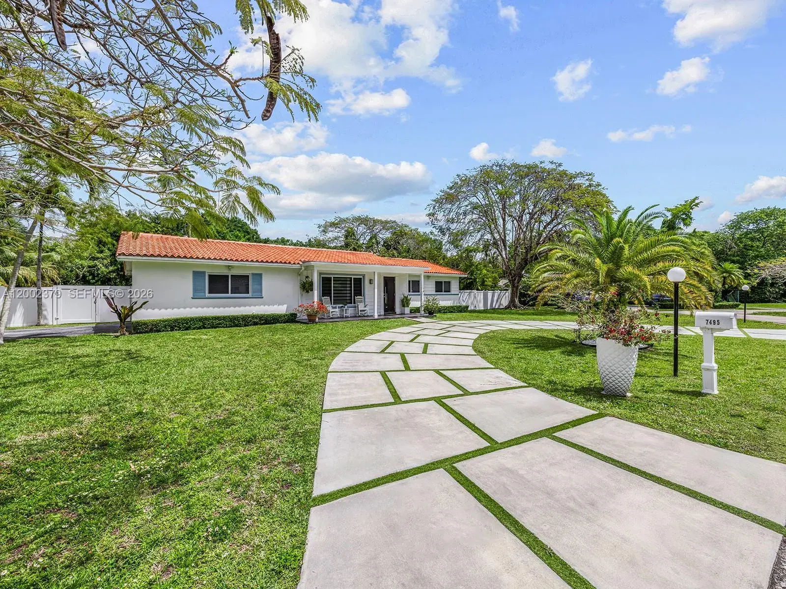 7495 SW 73rd Ter, Miami FL 33143
