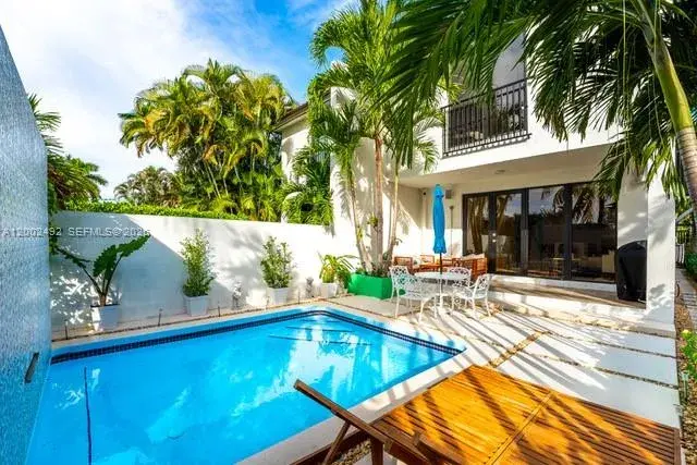 3 bedroom 3 bath Residential for sale at 2766 SW 33rd Ave # 2766, Miami FL 33133