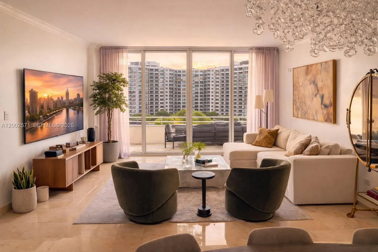 2 bedroom 2 bath Residential Lease for rent at 848 Brickell Key Dr # 905, Miami FL 33131