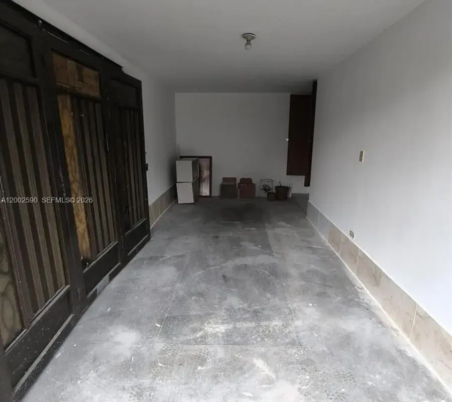 Cra. 79B 54-15 Barrio los Colores, FL