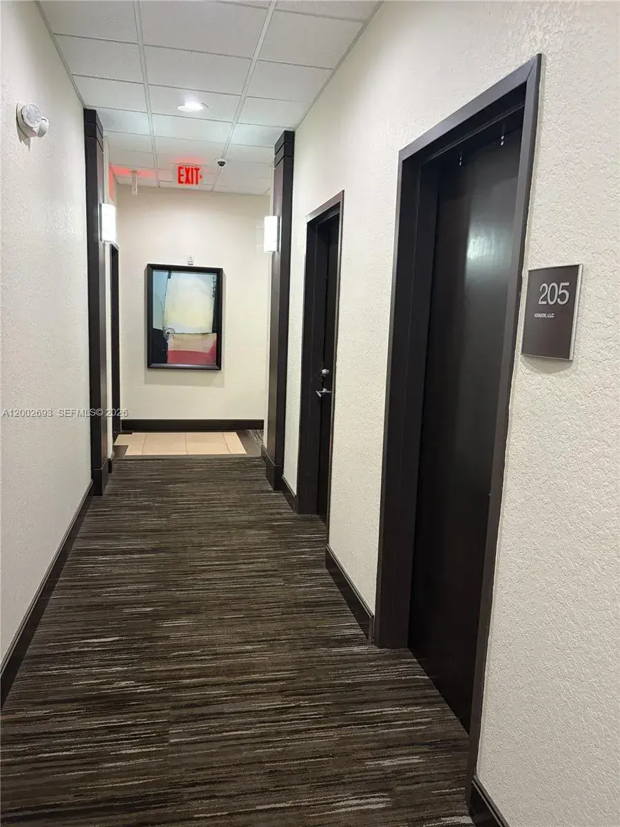 Commercial Sale for sale at 1961 NW 150th Ave # D1, Pembroke Pines FL 33028