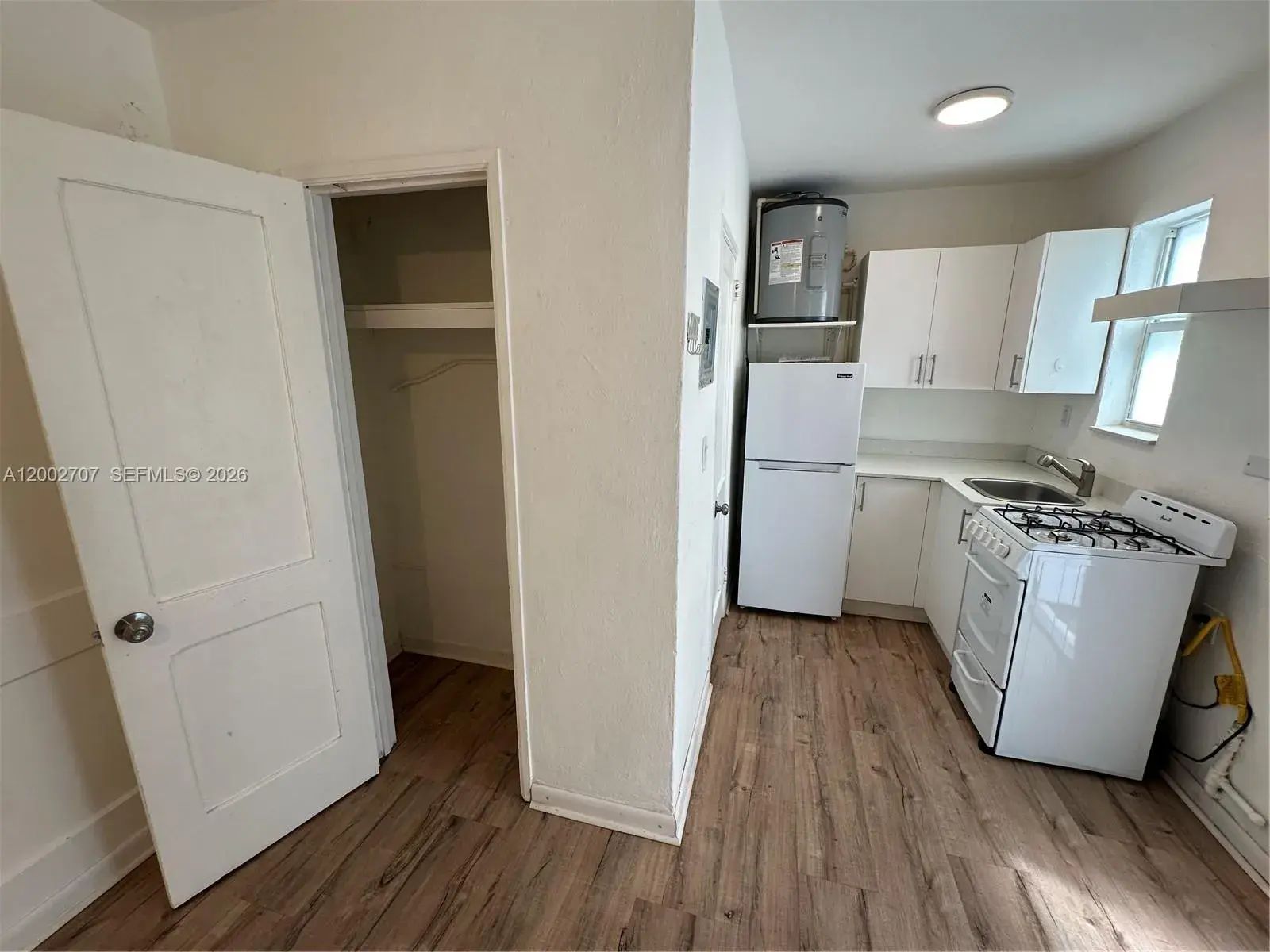 480 SW 10th St # 8, Miami FL 33130