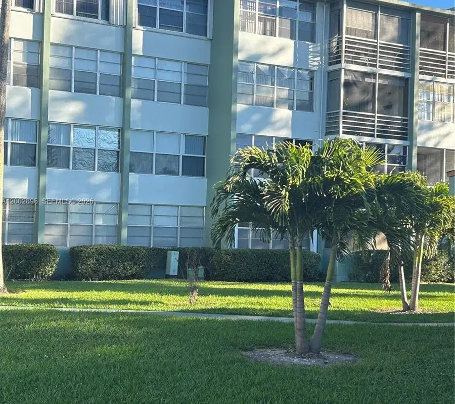 2731 Taft St # 110, Hollywood FL 33020