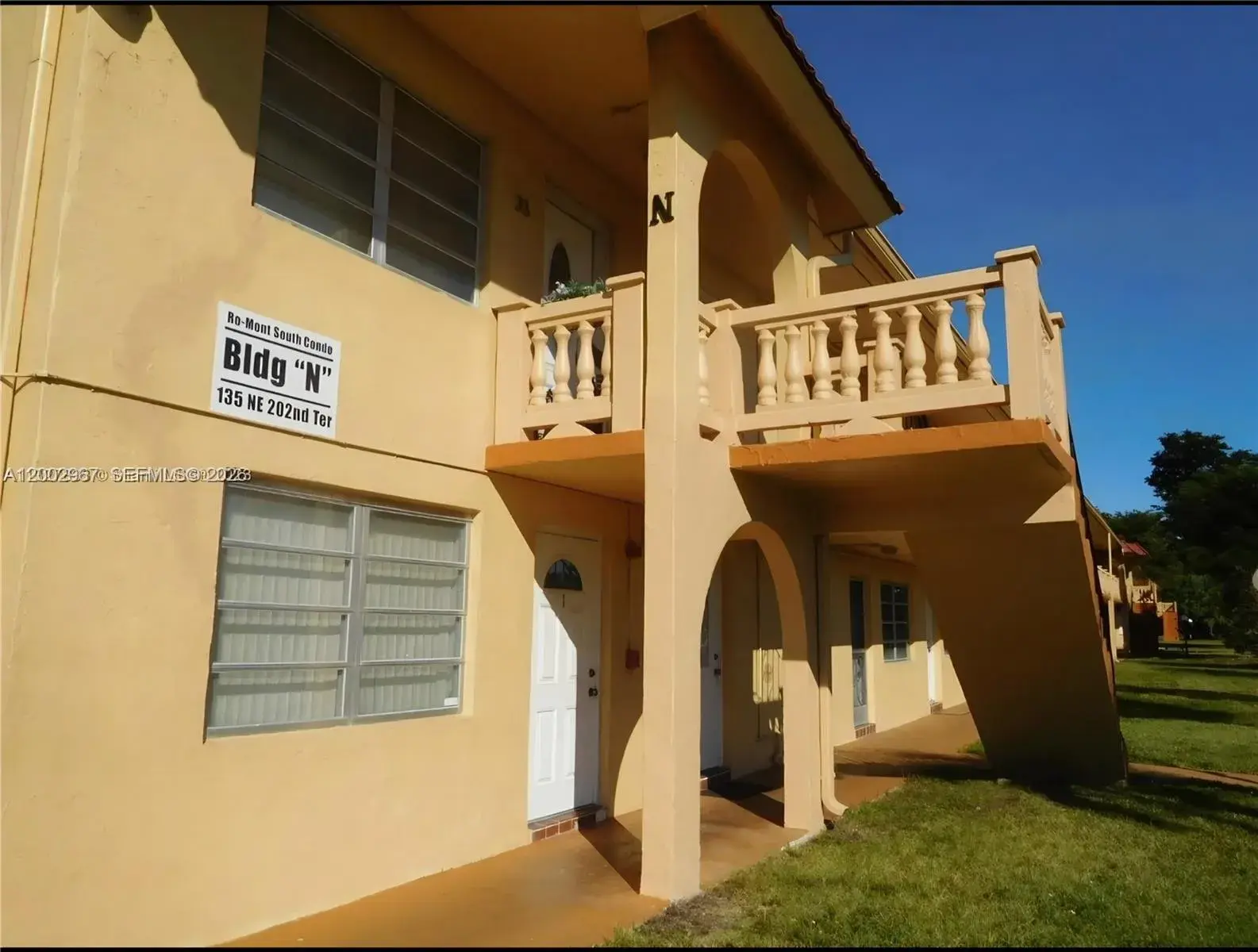 1 bedroom 1 bath Residential for sale at 135 NE 202nd Ter # N4, Miami Gardens FL 33179