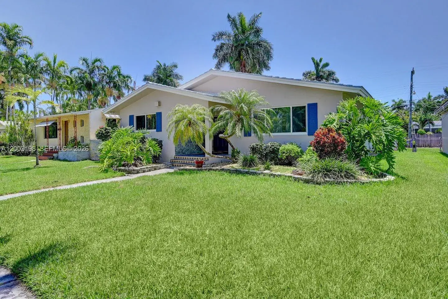 4 bedroom 2 bath Residential for sale at 932 Polk St, Hollywood FL 33019