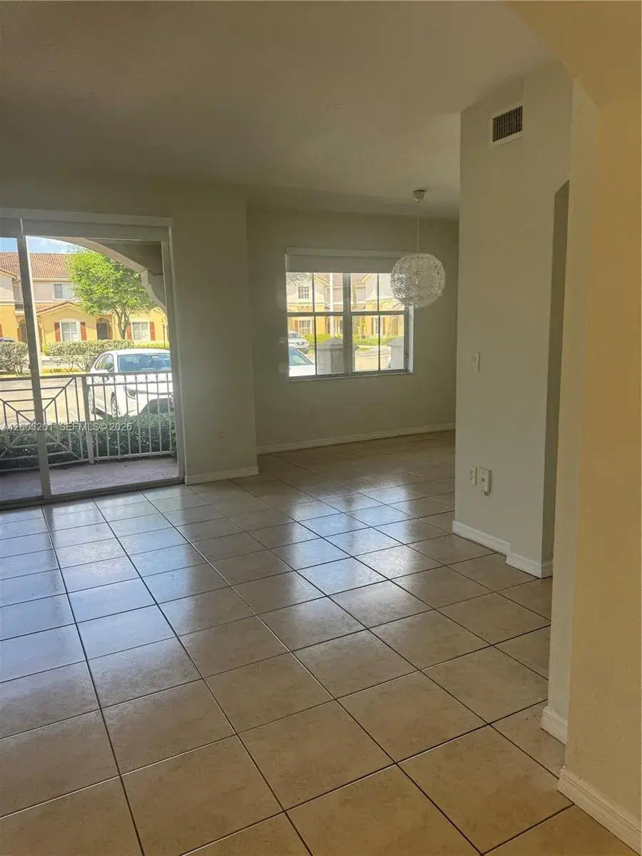 3 bedroom 2 bath Residential for sale at 8826 W Flagler St # 102, Miami FL 33174