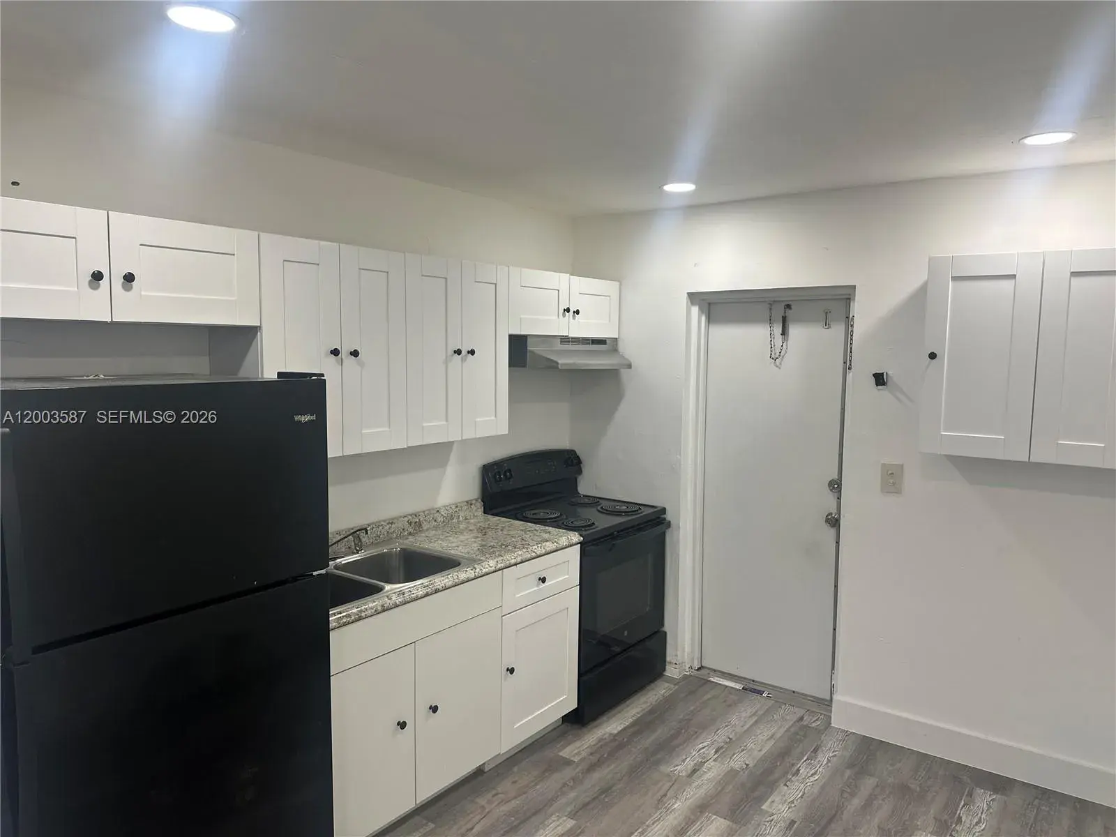 2 bedroom 1 bath Residential Lease for rent at 631 NW 11th Ave # C, Fort Lauderdale FL 33311