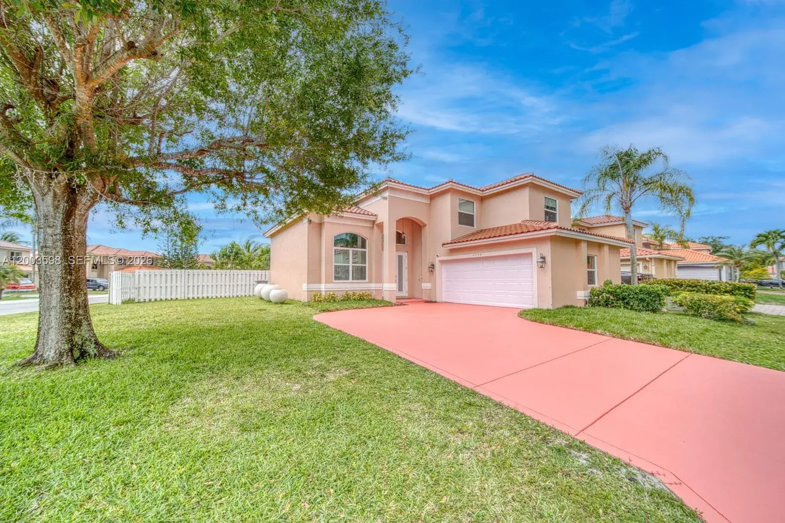 4 bedroom 3 bath Residential for sale at 6554 Geneva St, Lake Worth FL 33467