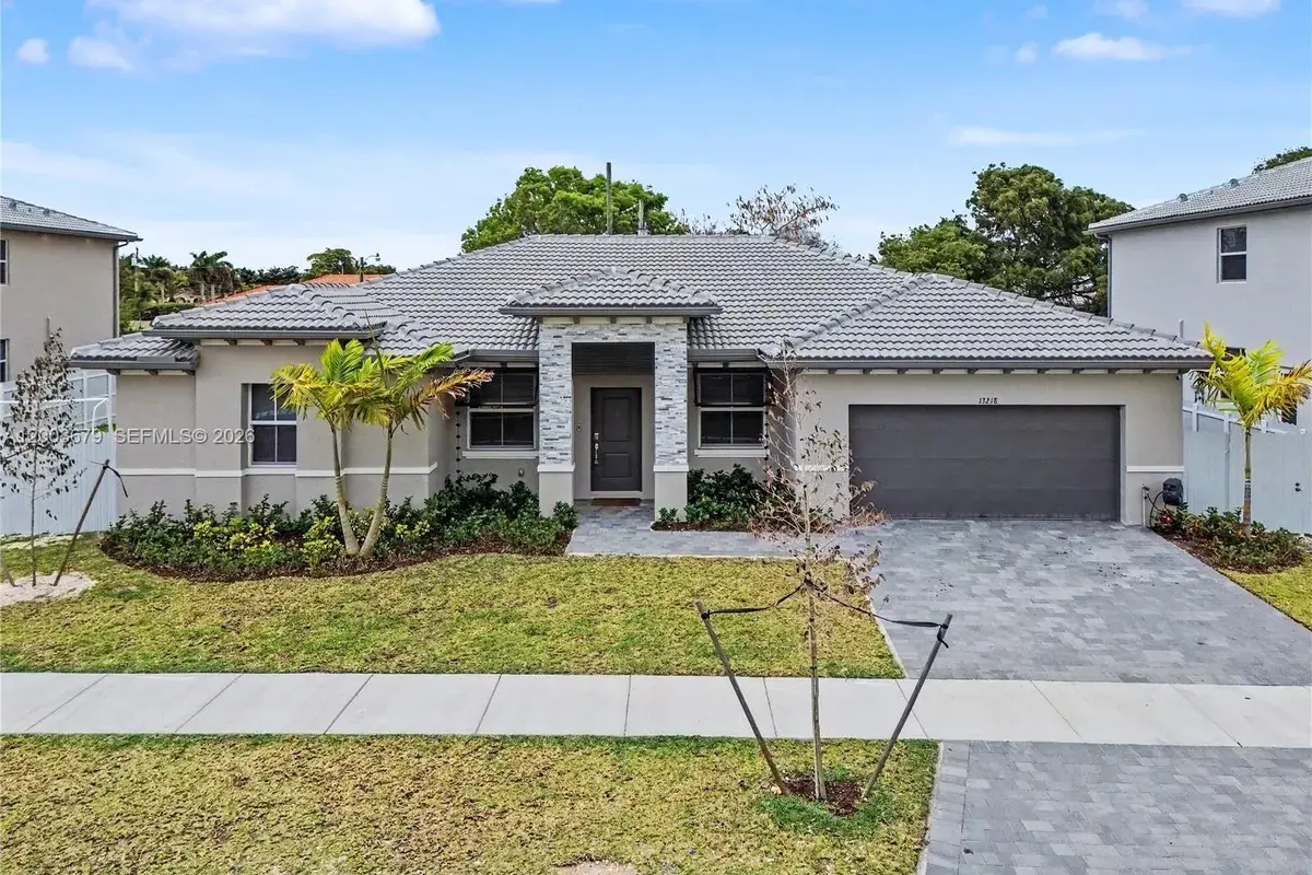 13218 SW 189th Ter, Miami FL 33177