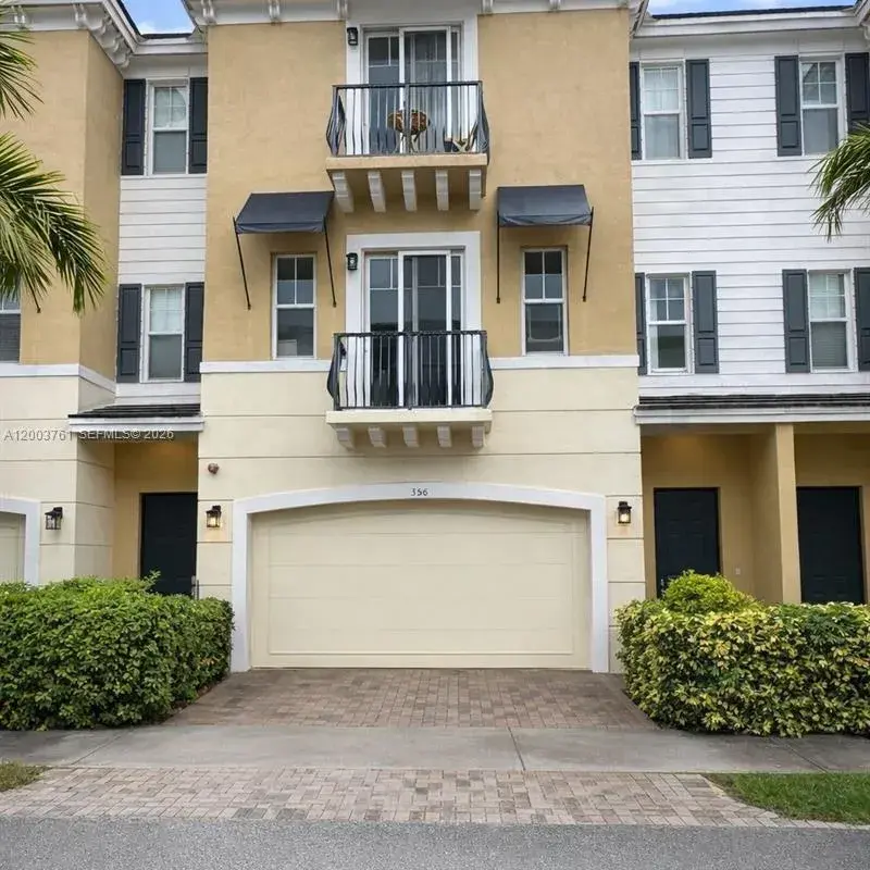 556 NW 39th Cir, Boca Raton FL 33431