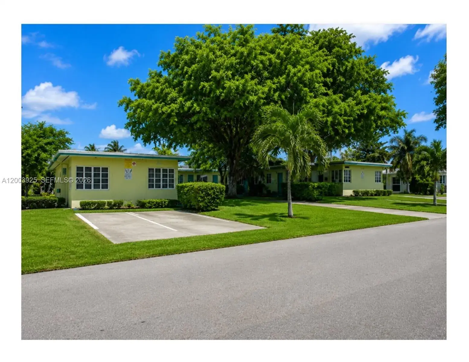 705-713 NE 3rd St # 9, Hallandale Beach FL 33009