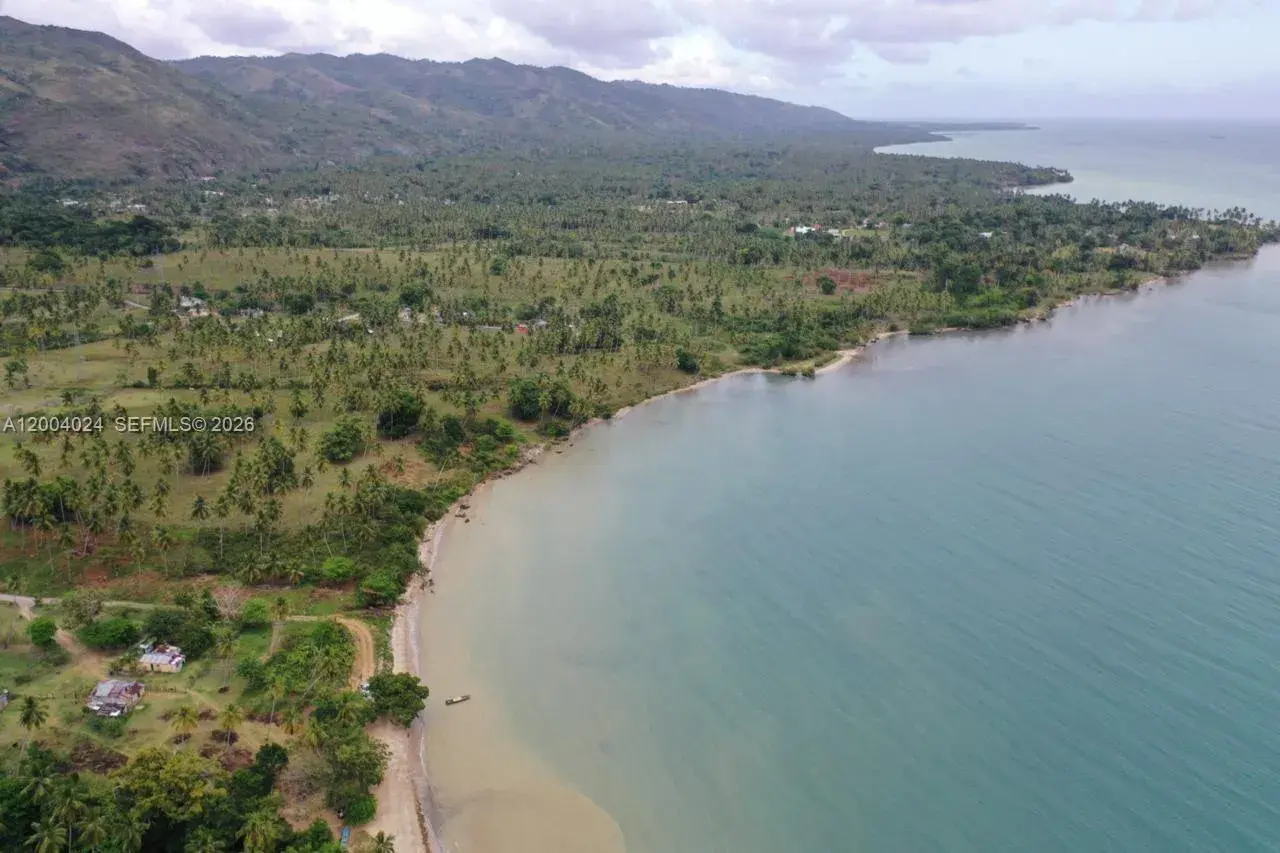 Commercial Land for sale at SAMANA BAY, FL