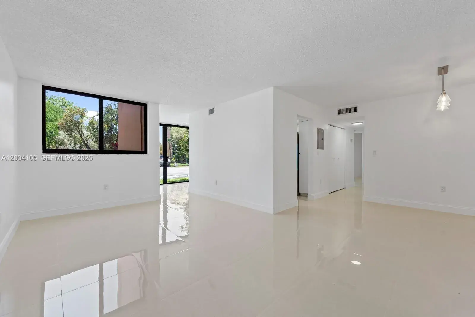 9440 W Flagler St # 106, Miami FL 33174