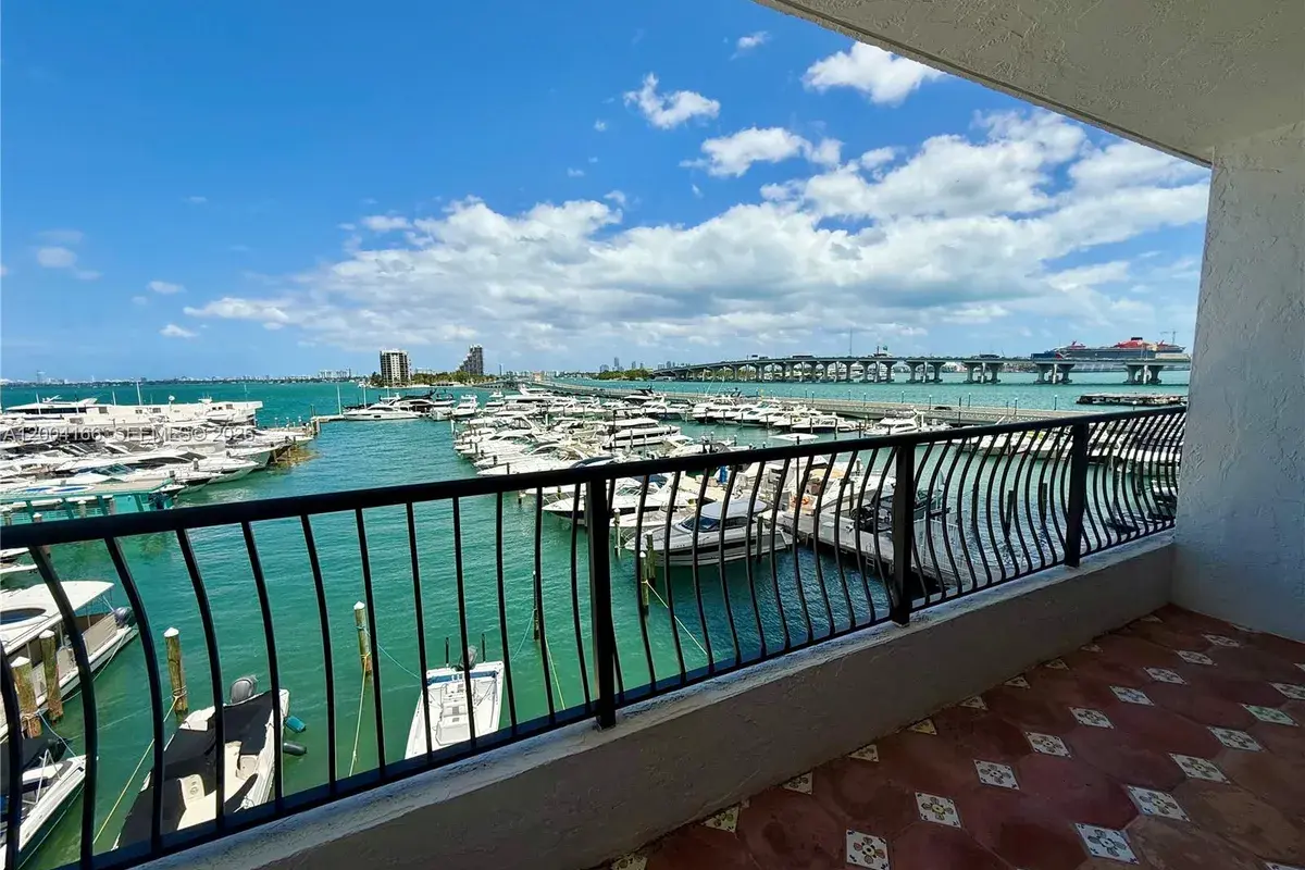 555 NE 15th St # 420, Miami FL 33132