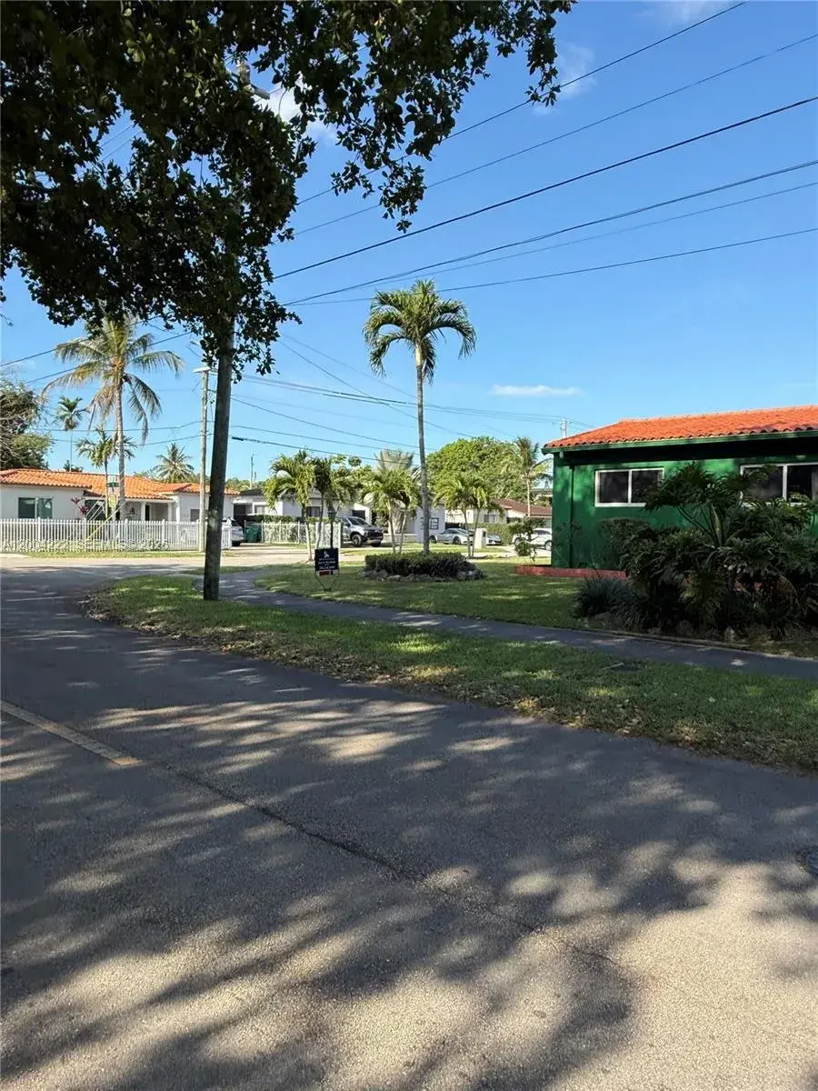 540 SW 39th Ave, Coral Gables FL 33134
