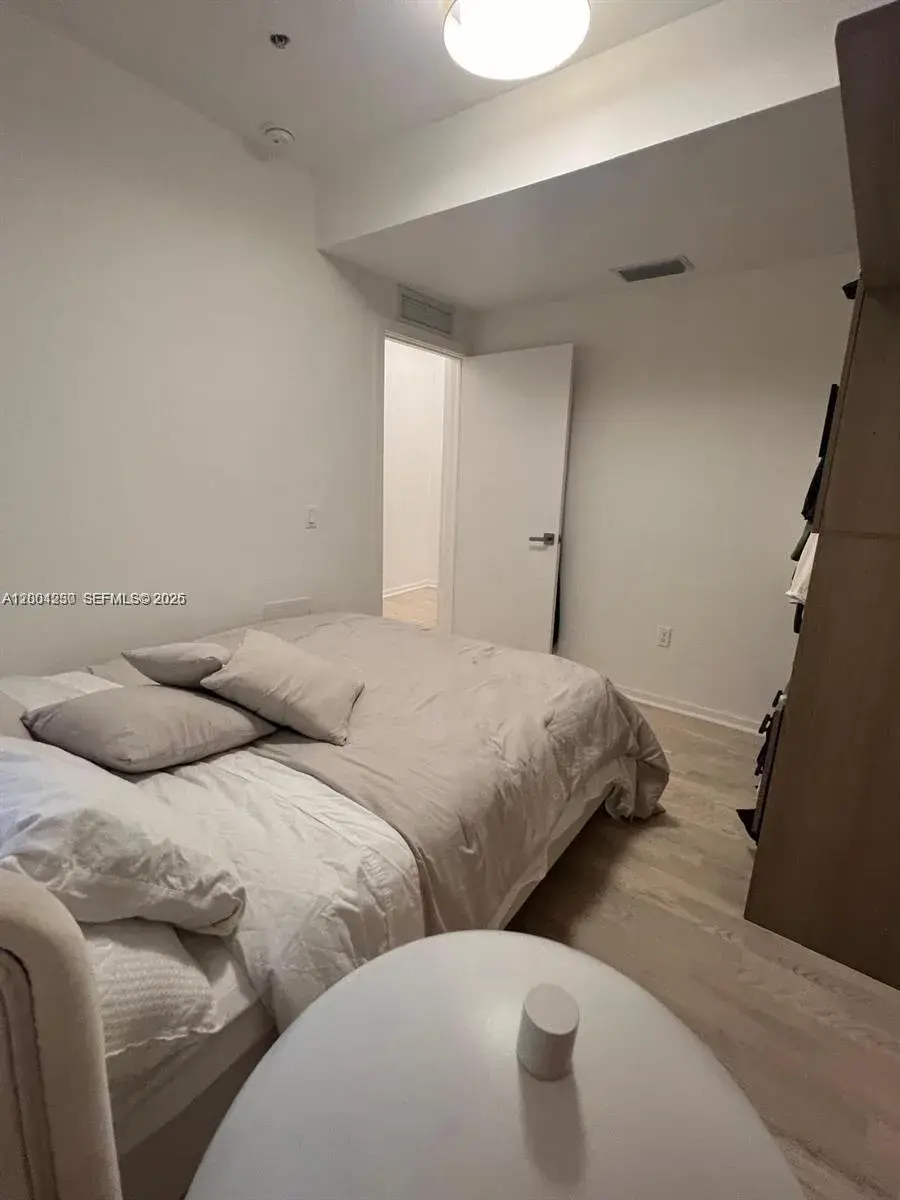 810 7th St # 103, Miami Beach FL 33139 photo 4