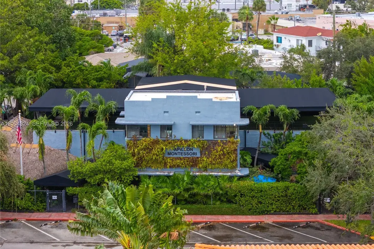 1021 Biarritz Dr, Miami Beach FL 33141