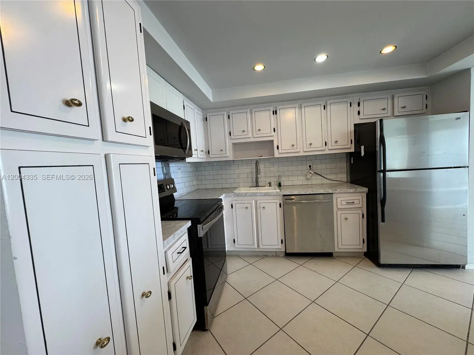 1 bedroom 2 bath Residential Lease for rent at 18041 Biscayne Blvd # 1603, Aventura FL 33160