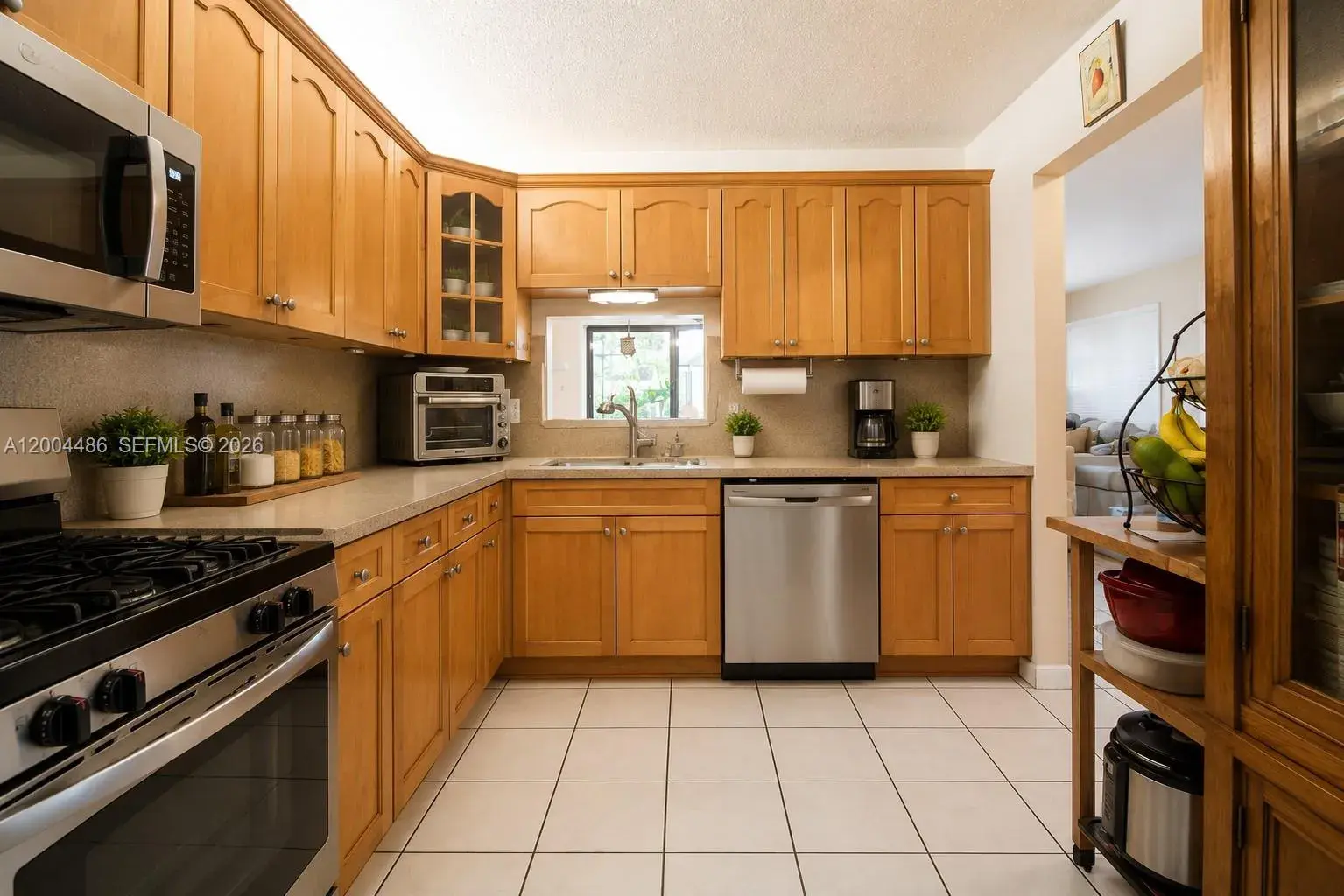 15071 SW 127th Ct, Miami FL 33186